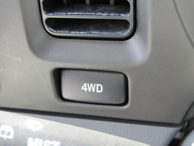 0403558A30260512W00817.jpg