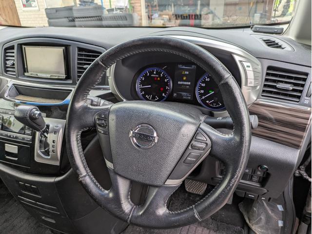 1002002A30260422W00108.jpg