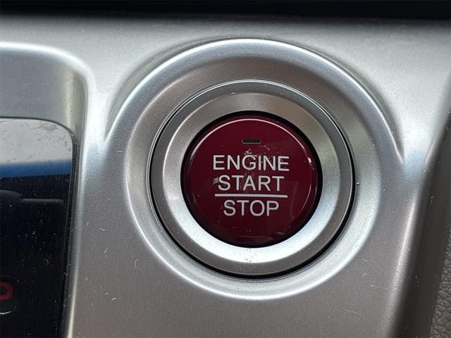 0900605A30260717W00119.jpg