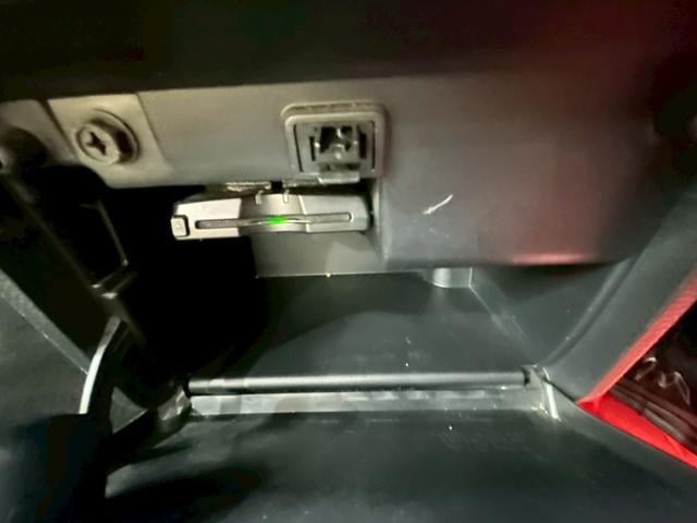 0504784A30250928W00319.jpg