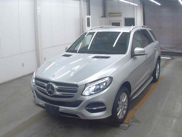 24300950_carP_l_10.jpg