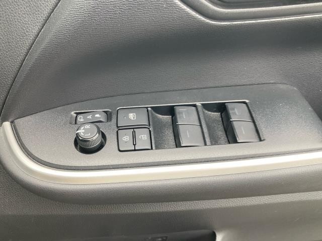 0840153A20260918G00214.jpg
