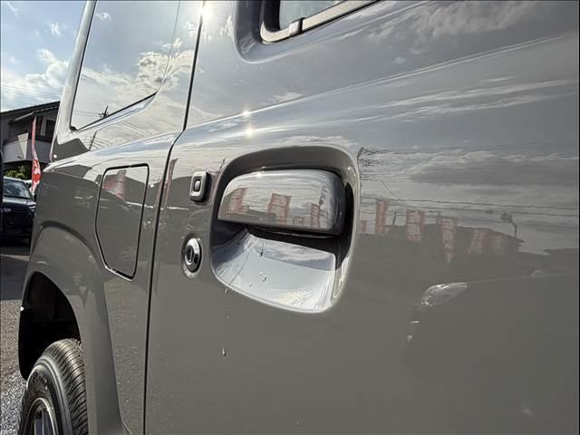 0551871A20260526D00117.jpg