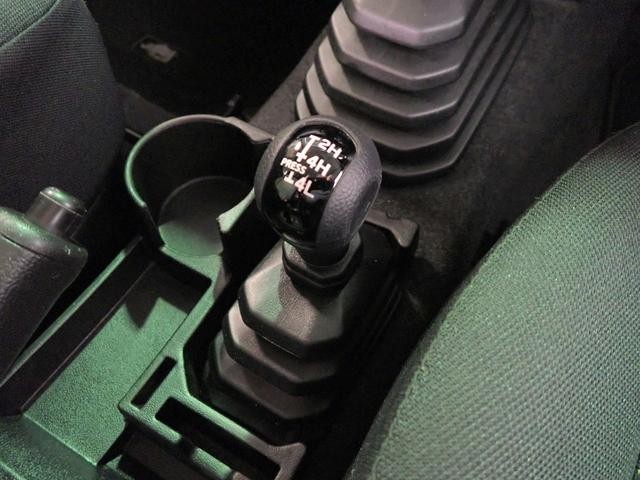 0204644A30260705W00217.jpg