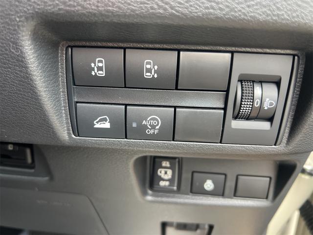 0902015A30260429W00106.jpg