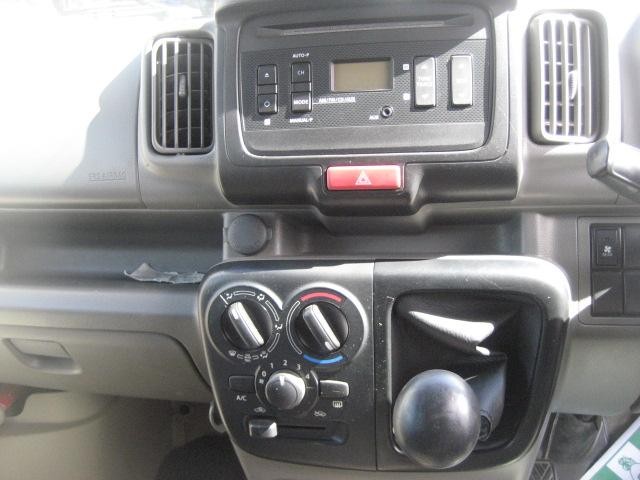 0560887A30260922W00106.jpg