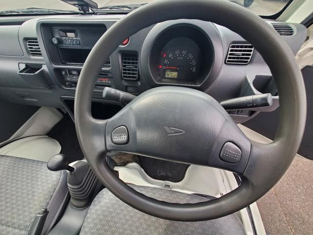 0201642A30260701W00112.jpg