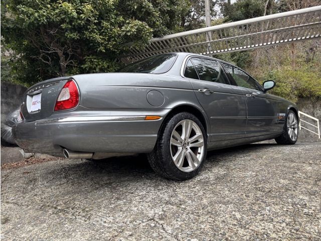bde67e5fdf3aaeeb63b4b3511f995cc2.jpg