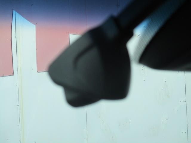 0209457A30260829W00117.jpg