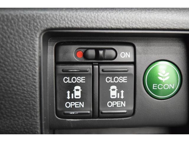 0560720A30260831W00214.jpg