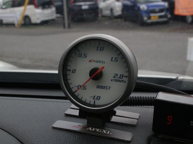 0520046A30260707W00718.jpg