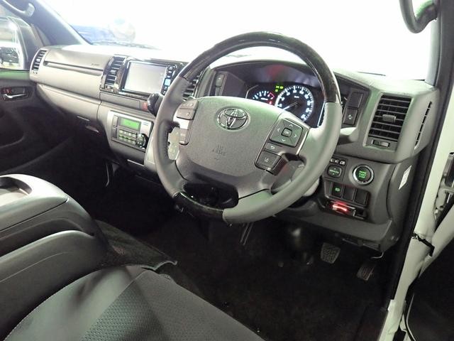 0201999A30260717W00116.jpg