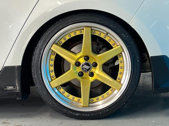 0505027A30261025W00215.jpg