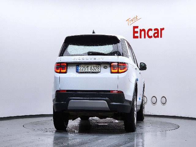 d8ea4e2fb885bde4244e76fc79062572.jpeg