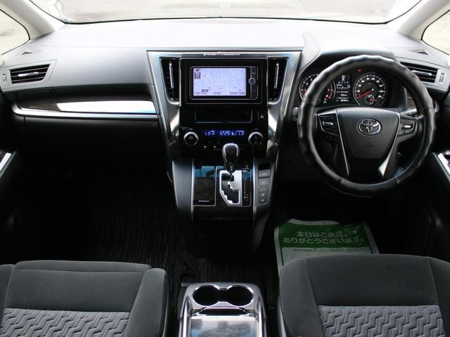 0520046A30260829W01004.jpg