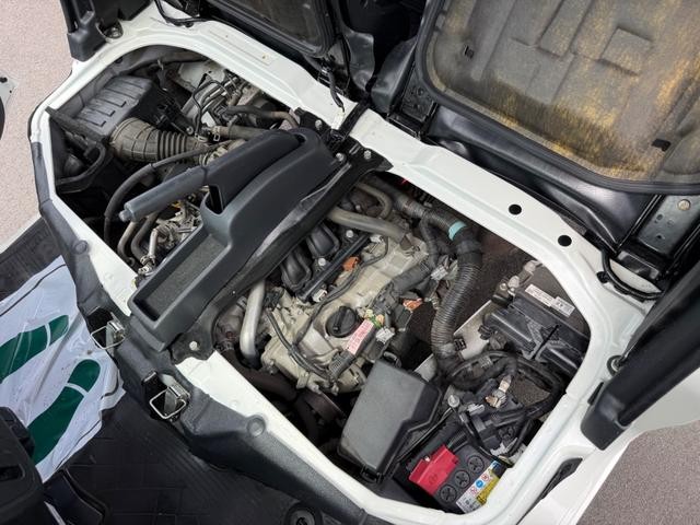 0580637A30260901W00617.jpg