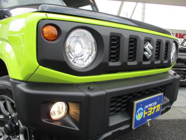 0402359A30260619W00104.jpg