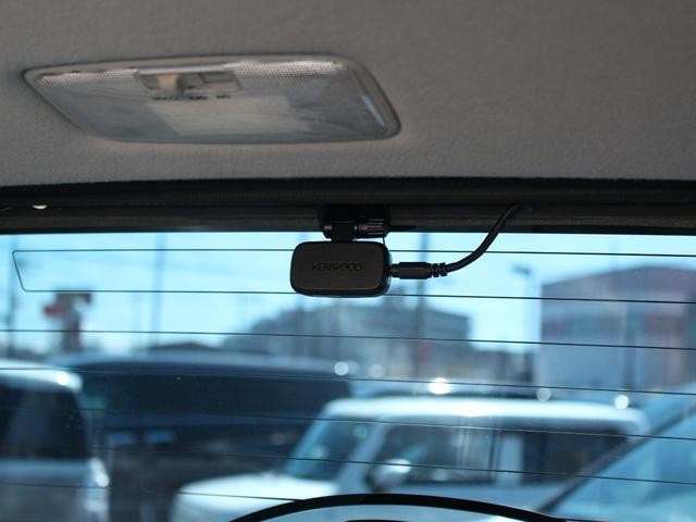0520046A30260915W00118.jpg