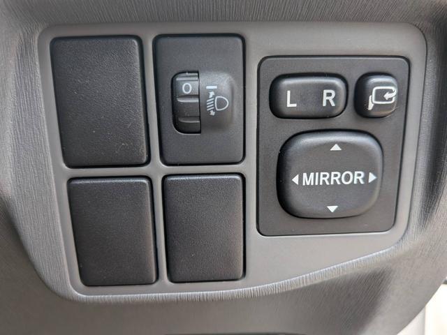0541751A30260703W02109.jpg