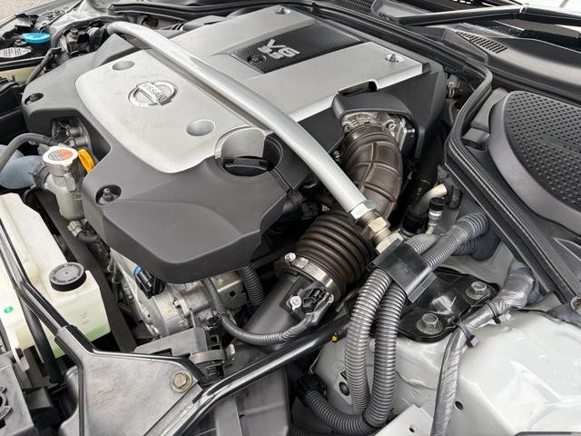 0404361A30260905W00111.jpg