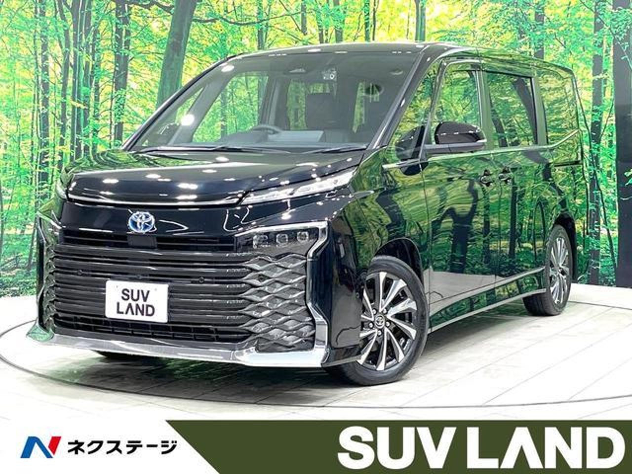 2025 Toyota Voxy, photo 1 of 1