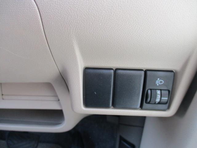 0200974A30260513W00219.jpg
