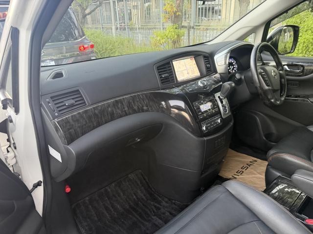 26989668_carP_l_8.jpg