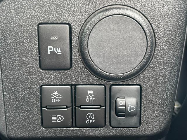 0550872A30260429W00115.jpg