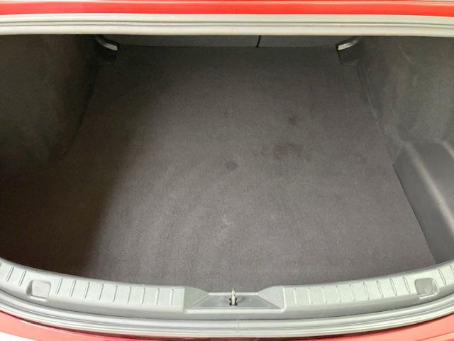 0560069A30260509W00118.jpg