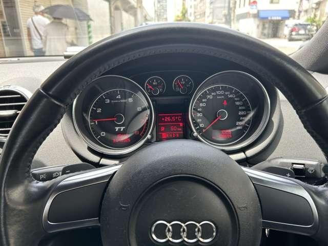 25120560_carP_l_6.jpg
