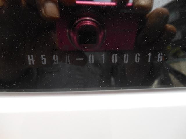 0500836A30260503W00105.jpg