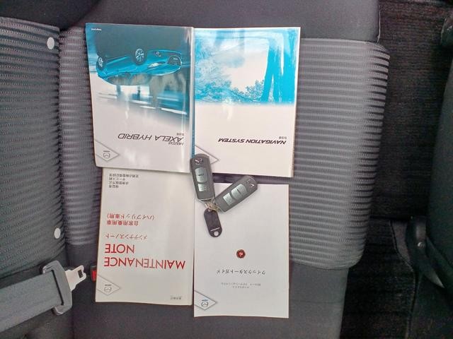 0700475A30260922W00219.jpg