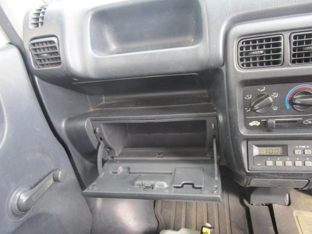 0201172A30260525W00116.jpg