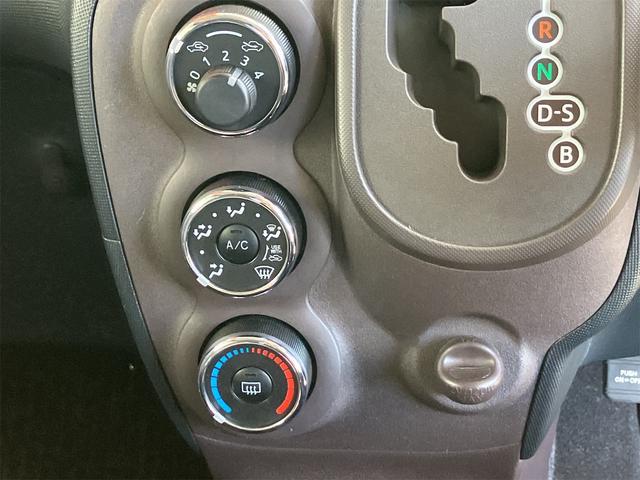 0940242A30251003W00404.jpg