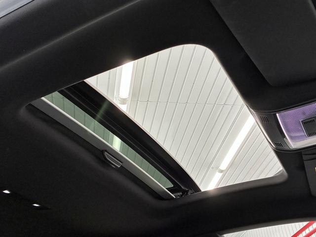 0206517A30260927W00115.jpg