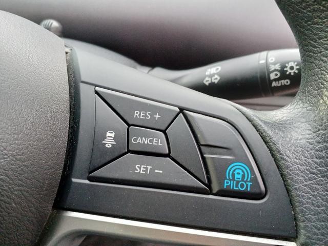 0700475A30260923W00318.jpg