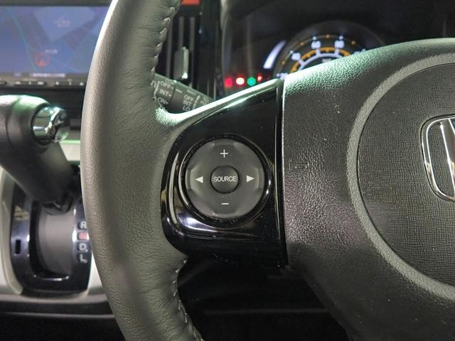 0203825A30260908W00108.jpg