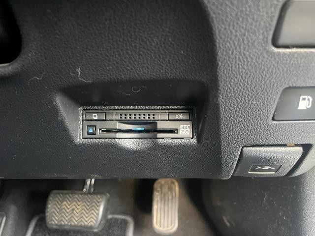 0540896A30260804W00118.jpg