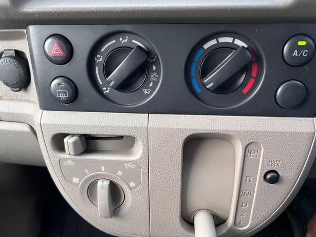 0506603A30260909W00104.jpg