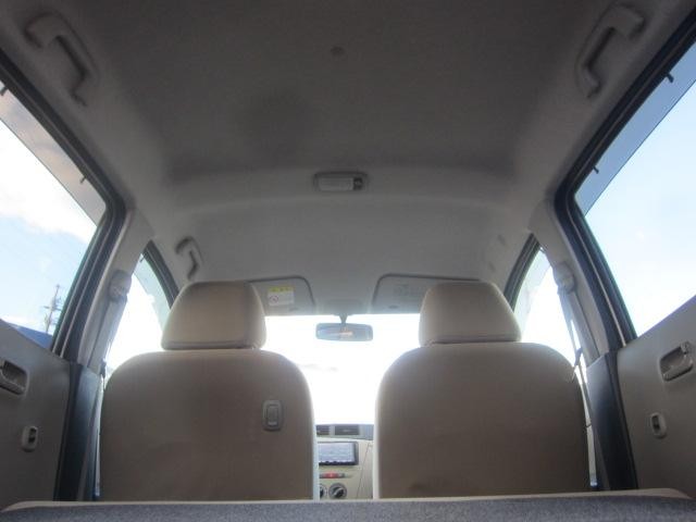 0704051A30261028W00212.jpg