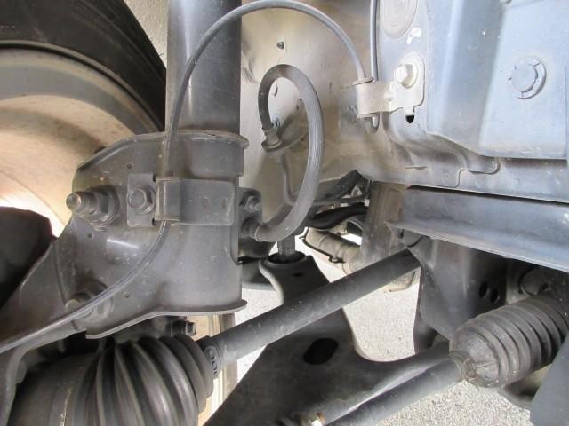 25548996_carP_l_12.jpg