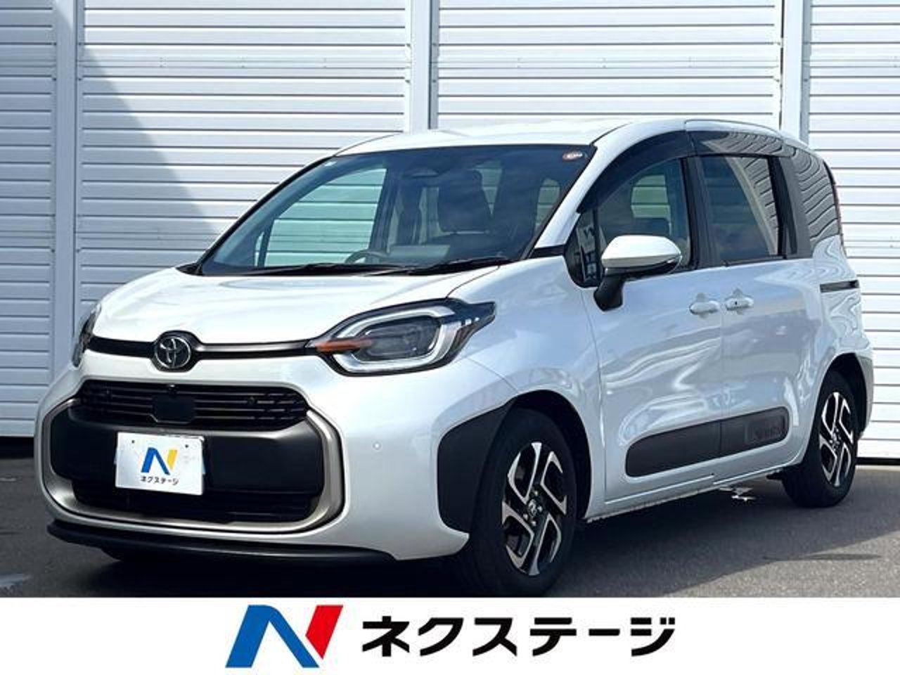 2025 Toyota Sienta, photo 1 of 1