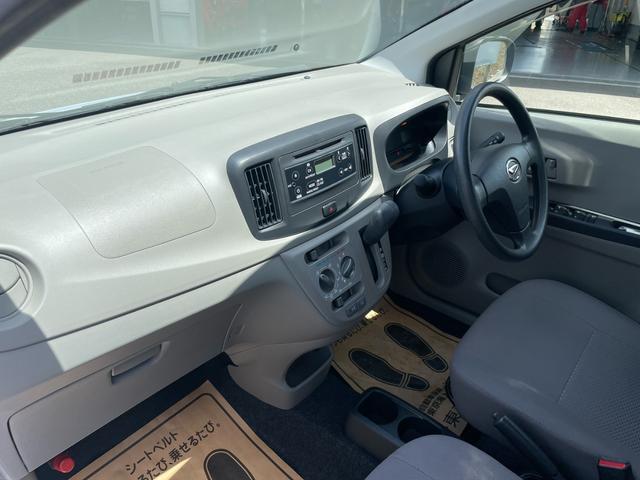 0203922A30260607W00414.jpg