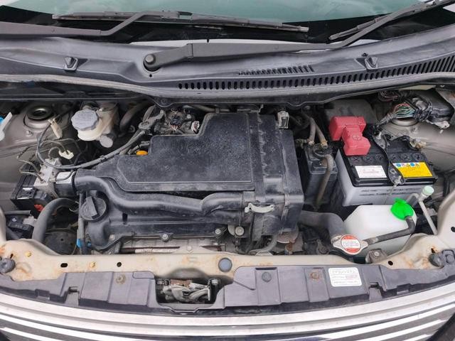0520166A30261014W00112.jpg