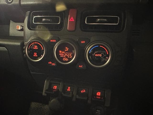 0520284A30260915W00206.jpg