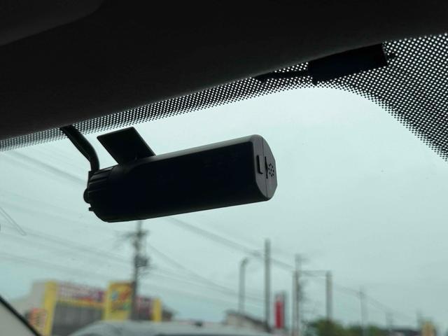 0600548A30260528W00305.jpg