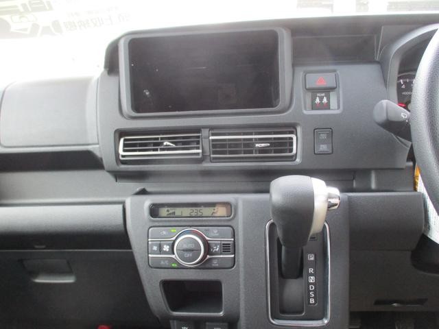 0208125A30260613W00119.jpg