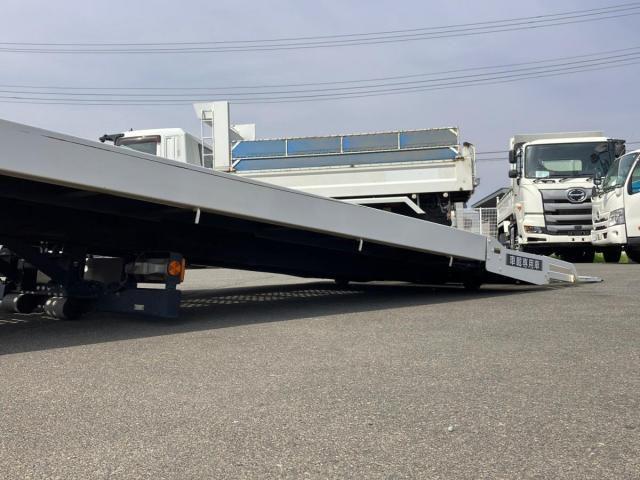 6993c522aae7ea63ebb91f127f6c1084.jpg