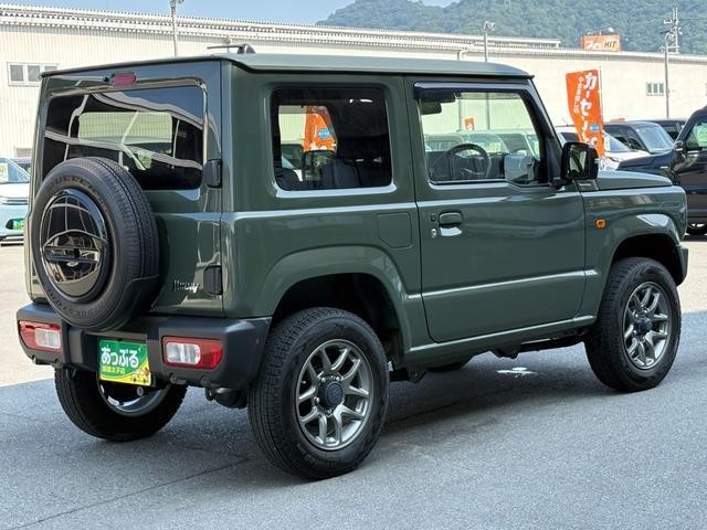 25378774_carP_l_2.jpg