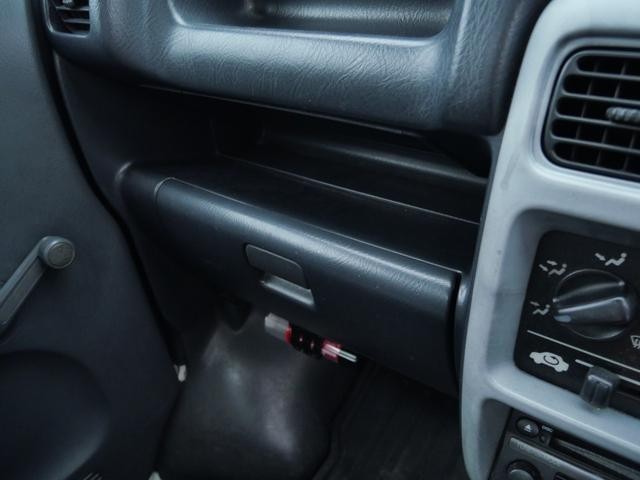 0803005A30260908W00216.jpg